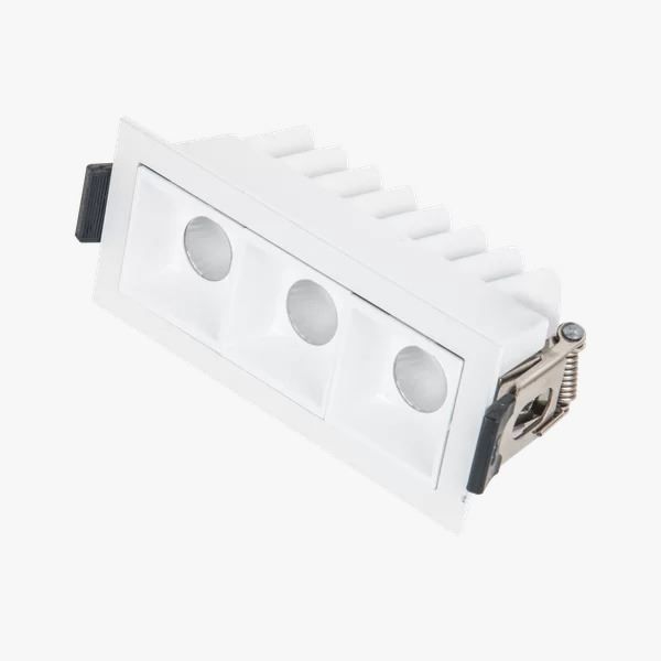 SPOT EMBUTIR 30° IRC>90 3 LEDS 6W 2700K BRANCO